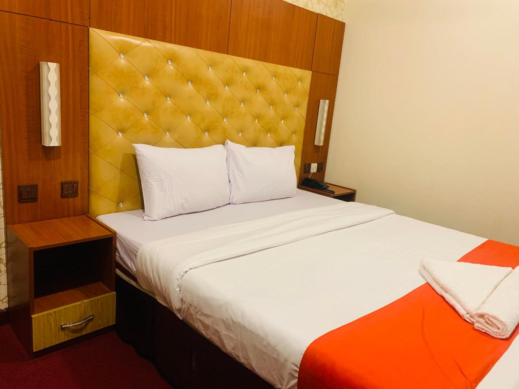 Parasol Hotel Dubai Eksteriør billede