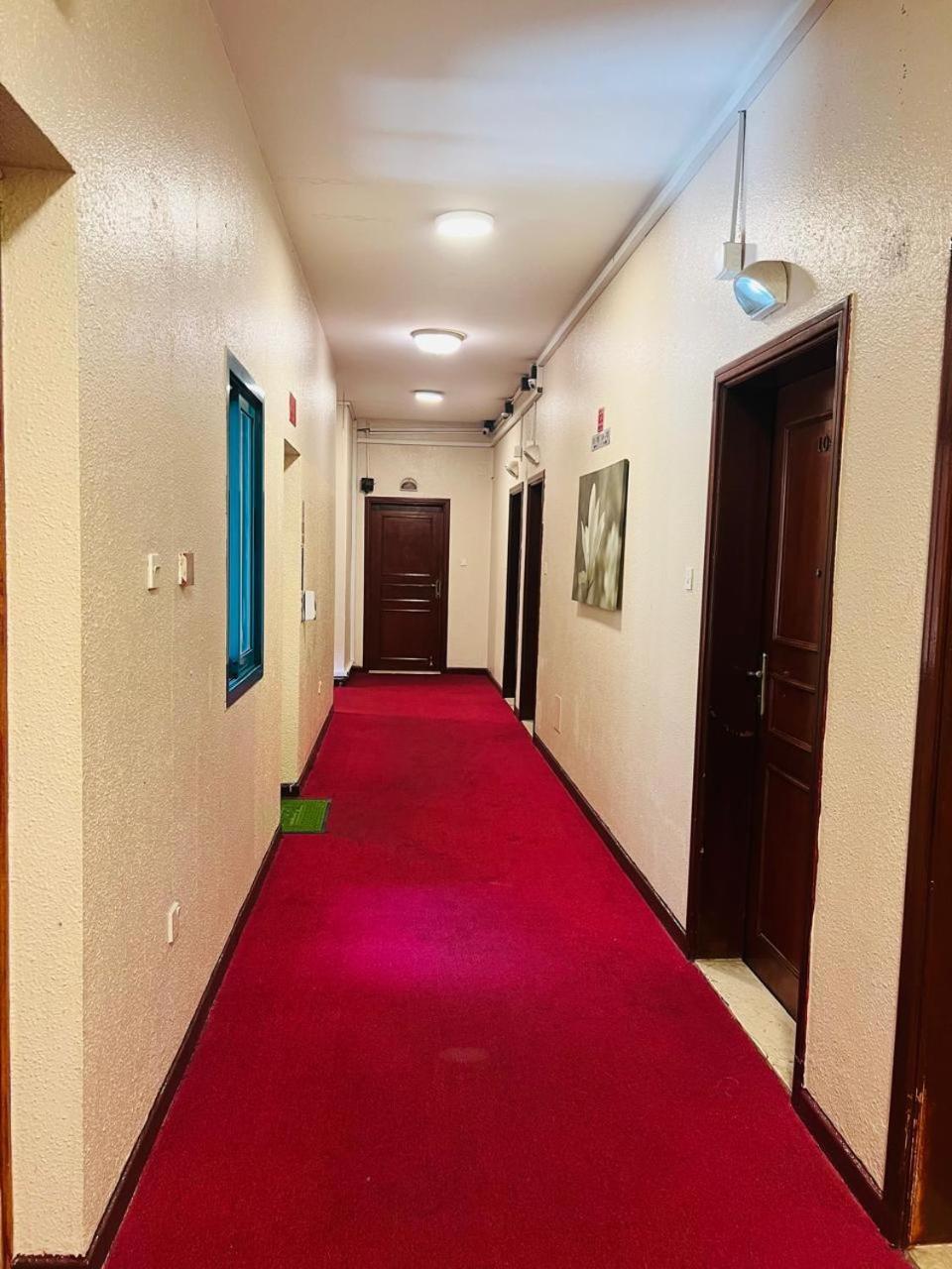 Parasol Hotel Dubai Eksteriør billede