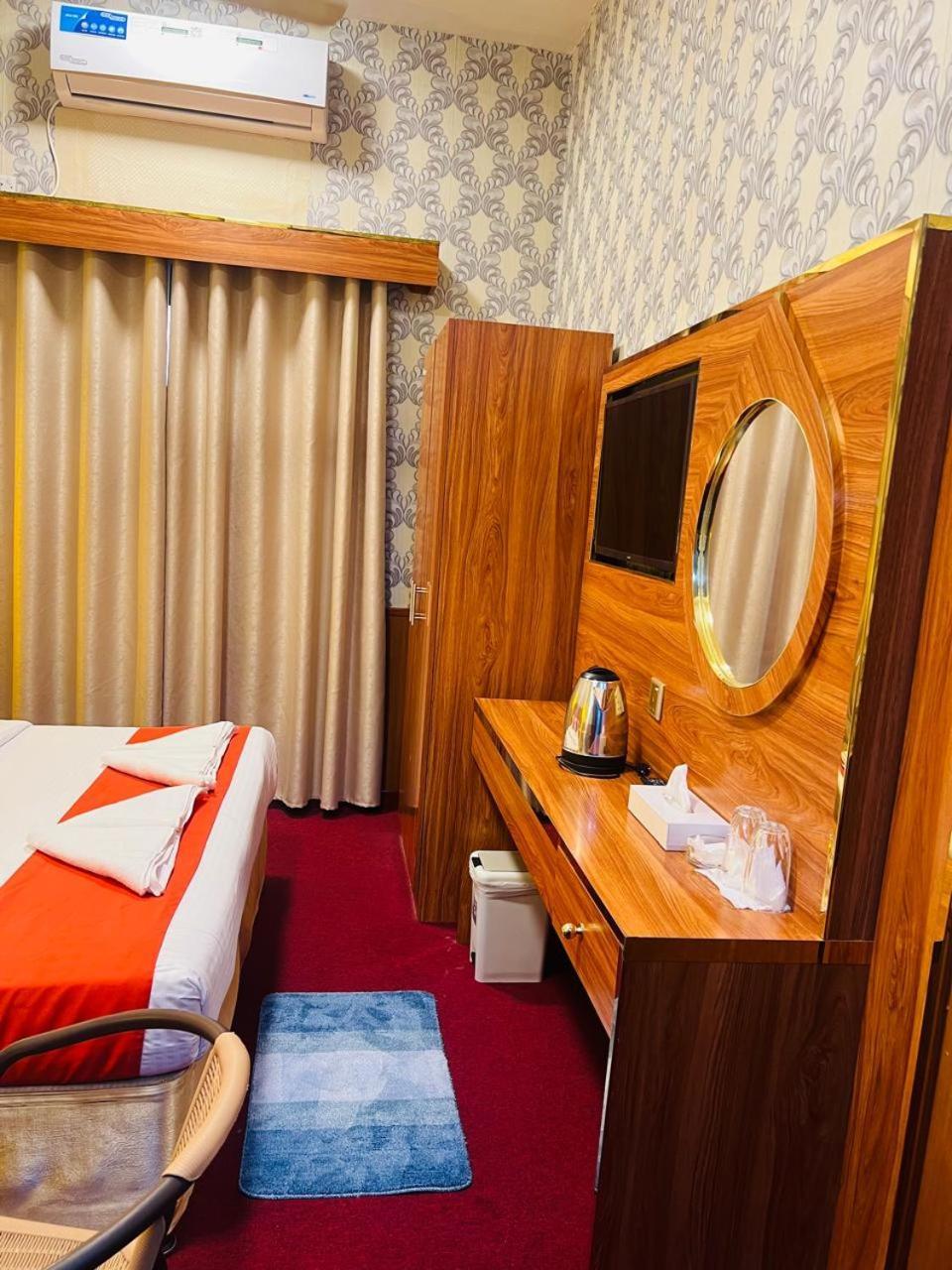 Parasol Hotel Dubai Eksteriør billede